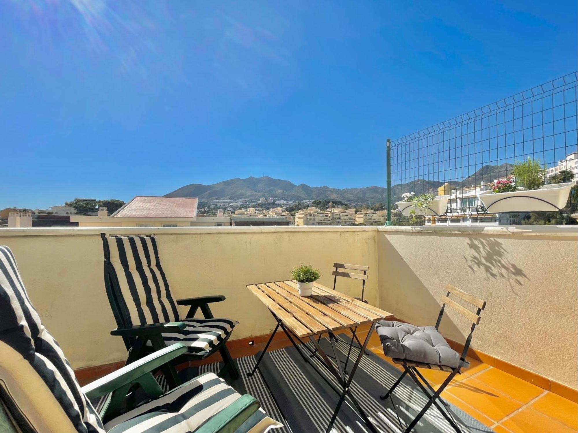 Ferienwohnung Lafrenchtouch - Torrequebrada 2Dorm Cerca Playa Benalmádena Exterior foto